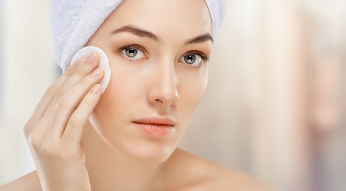 Tẩy trang loại bỏ bụi bẩn thật sự rất quan trọng