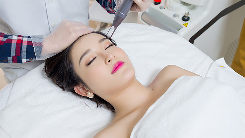 Bắn laser là phương thức điều trị các vấn đề về da khá hiệu quả