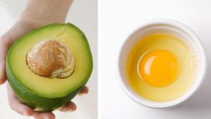 Mặt nạ trắng da, bơ kết hợp với trứng gà