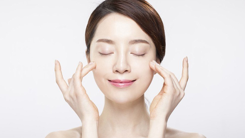 Mặt nạ bơ giúp dưỡng trắng da tự nhiên