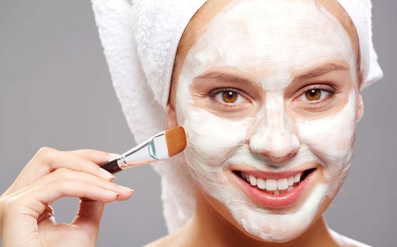Sử dụng mặt nạ là bước chăm sóc cần thiết 2 lần/ tuần cho da mụn