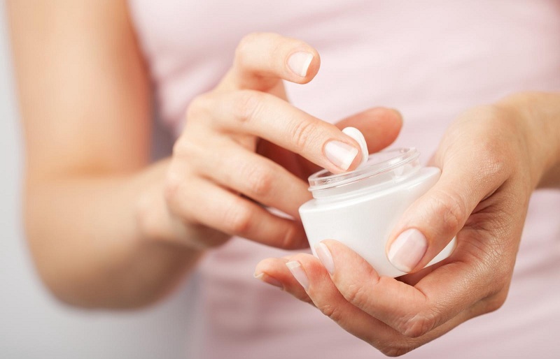 Sử dụng các loại tinh chất đặc trị để giải quyết các vấn đề về da