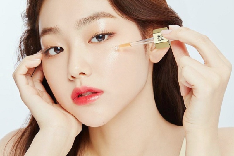 Serum giúp làm mờ vết thâm nám, giảm nếp nhăn, ngăn ngừa vấn đề lão hóa da
