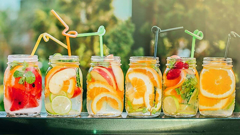 Nước detox giúp da thải độc từ sâu bên trong