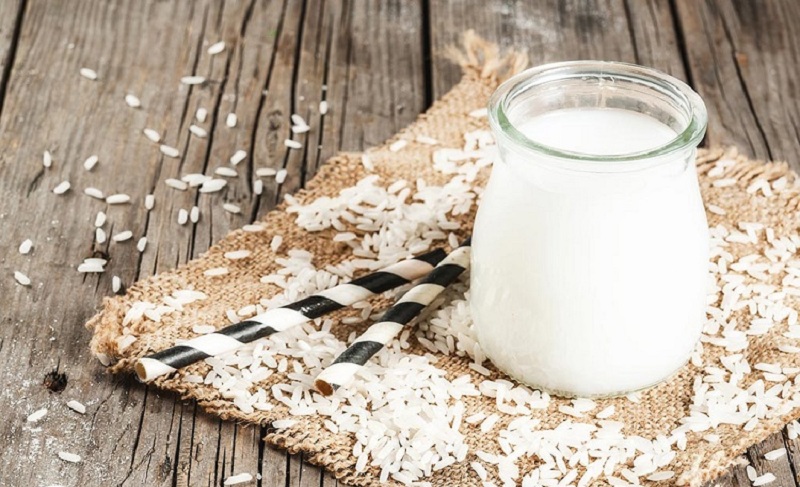 Thói quen sử dụng sữa gạo mỗi ngày giúp làn da được nuôi dưỡng từ bên trong