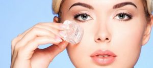                               Chườm đá sau khi vừa mới đốt tàn nhang
