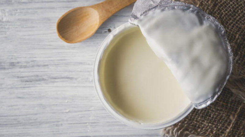 Sữa chua không đường được sử dụng làm mặt nạ làm đẹp