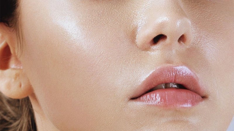 Thực hiện đầy đủ các bước skincare để chăm da khỏe đẹp