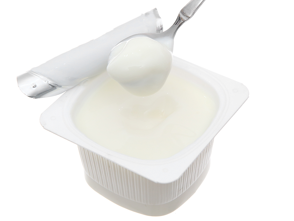 Đắp mặt nạ sữa chua không đường để cấp ẩm cho da