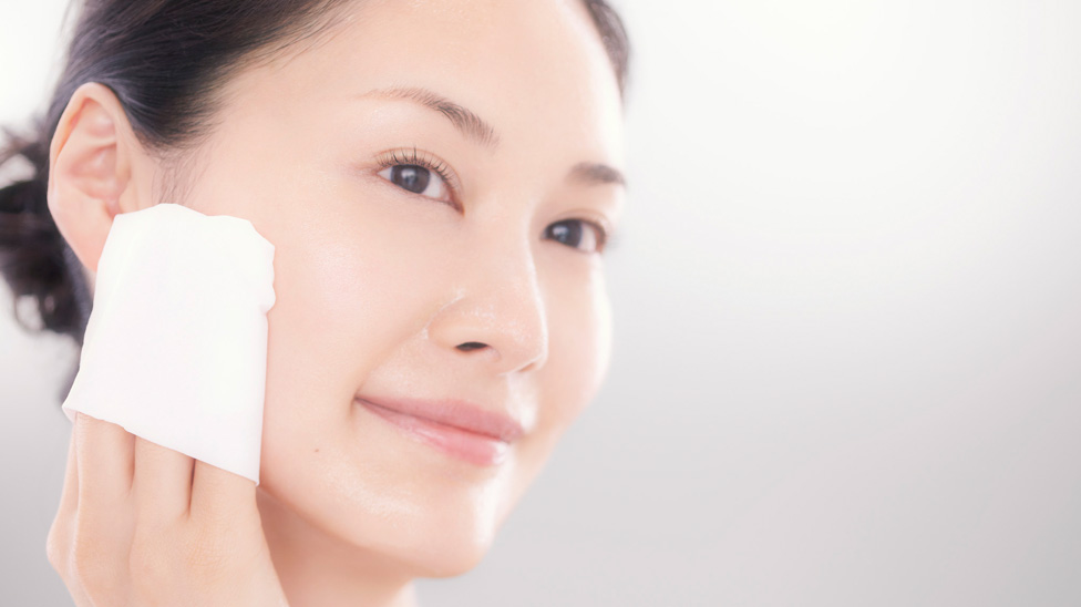 Dầu oliu có công dụng tẩy trang "tuyệt đỉnh" cho tất cả loại da