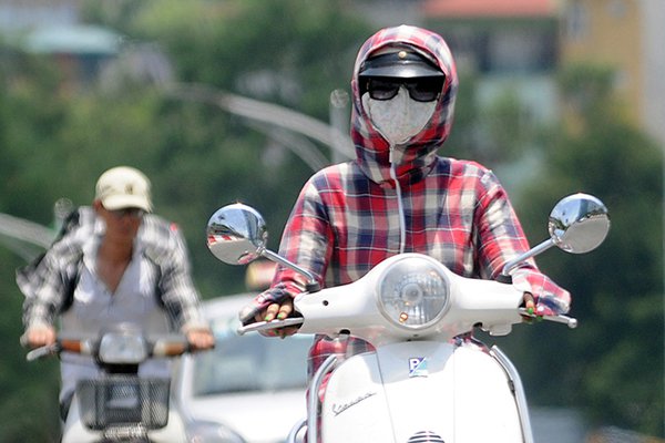 Chú ý che chắn tránh để da tiếp xúc trực tiếp với ánh nắng