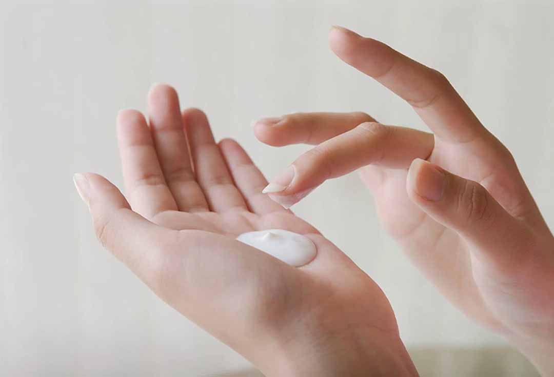 Đọc kỹ hướng dẫn sử dụng để có thông tin đầy đủ về các cảnh báo và tác dụng phụ